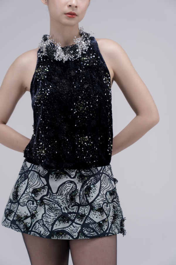DEVORE EMBELLISHED TOP – SG - CNY 27